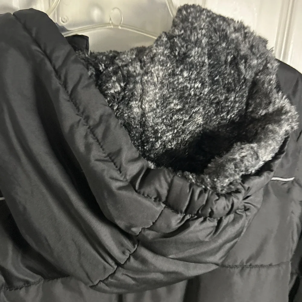 SWISS TECH Youth Kids Puffer Jacket Coat Size Large (10-12) Black With Hood‎